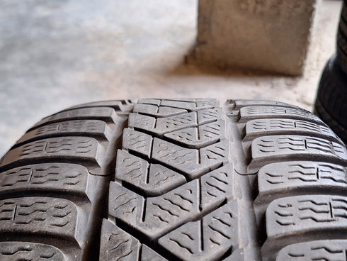 Pneus Pirelli Sotozero3 215/55 R17