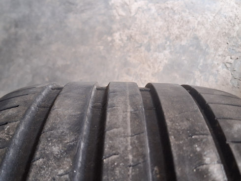 Pneus Bridgestone Potenza Sport 245/30 R20