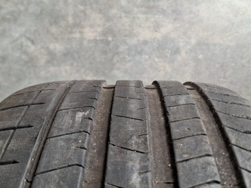 Pneus Pirelli PZERO 325/30 R23 | 285/35 R23