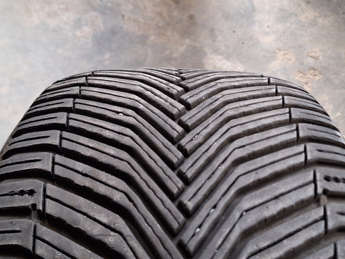 2 Pneus Michelin Cross Climate 2 SUV 245/50 R19