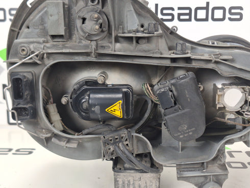 Farol Dianteiro Esquerdo Mercedes-Benz E-Classe W210