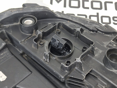 Farol Dianteiro Esquerdo Audi A3 8V