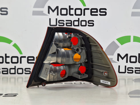 Farol Traseiro Esquerdo BMW Serie 3 E46
