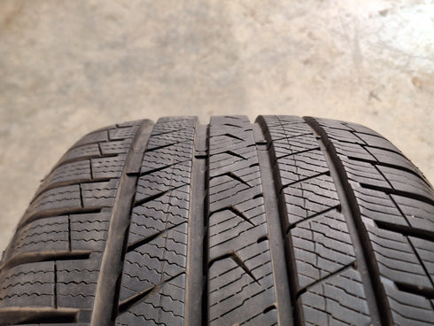 4 Pneus Vredestein Quatrac Pro 235/45 R20