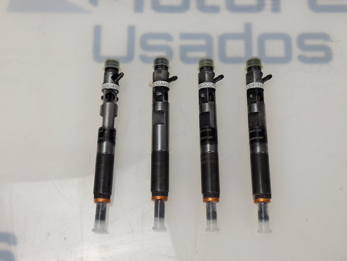 4 Injectores Delphi 8200421359