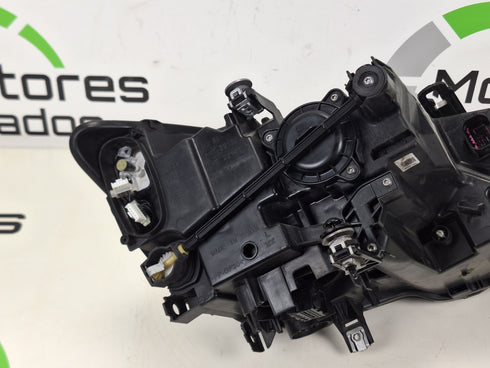 Farol Dianteiro Esquerdo Seat Leon IV