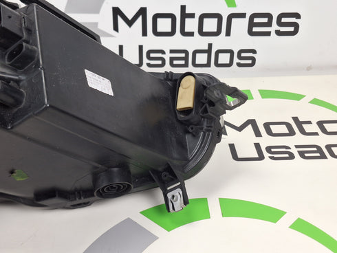 Farol Dianteiro Esquerdo Seat Leon IV