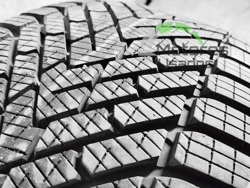 2 Pneus Pirelli WINTER 2 SCORPION 255/40 R21