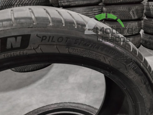 Pneus 255/40 235/45 R21