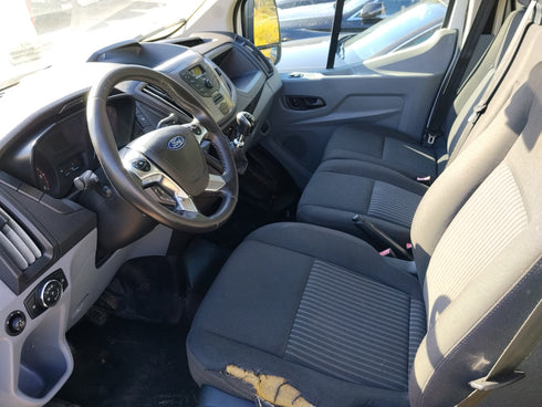 Ford transit 350 L4 2.0 7 Lugares