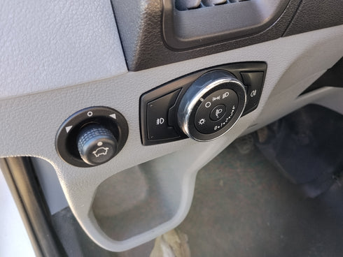 Ford transit 350 L4 2.0 7 Lugares