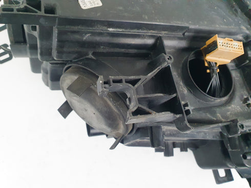 Farol Dianteiro Direito Audi A4 B8 8K0941006C