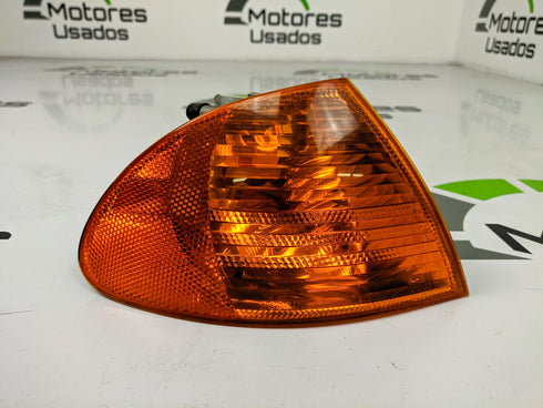Pisca Dianteiro Direito BMW Série 3 E46 1315106141