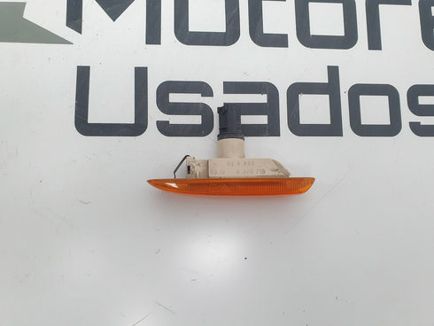 Pisca Lateral Esquerdo BMW Série 3 E46 8370719