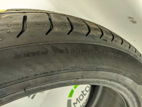 Pneus Pirelli 285/40 ZR22 Pzero 110Y (XL, B1)