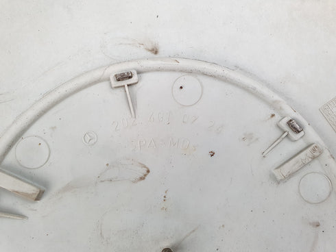 Tampão Mercedes Classe C de 15 Polegadas 2024010724